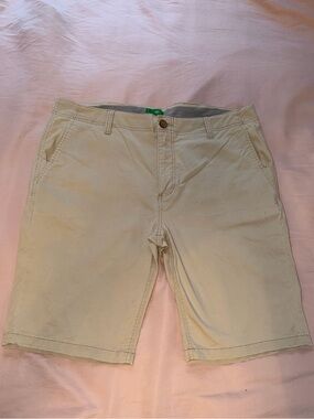 dip Light Khaki Flat-Front Men's Shorts